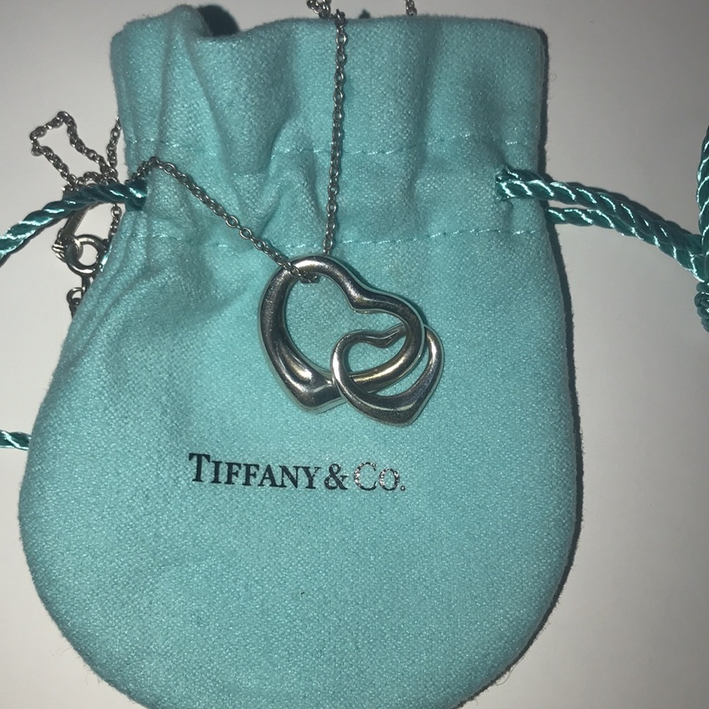 AUTHENTIC “RARE” PERETTI DOUBLE OPEN HEART STERLING SILVER TIFFANY’S NECKLACE - Picture 3 of 6